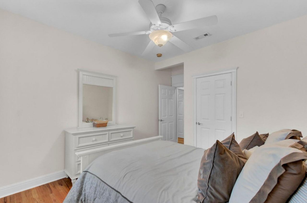 1536 Sea Palms Crescent Photo 30