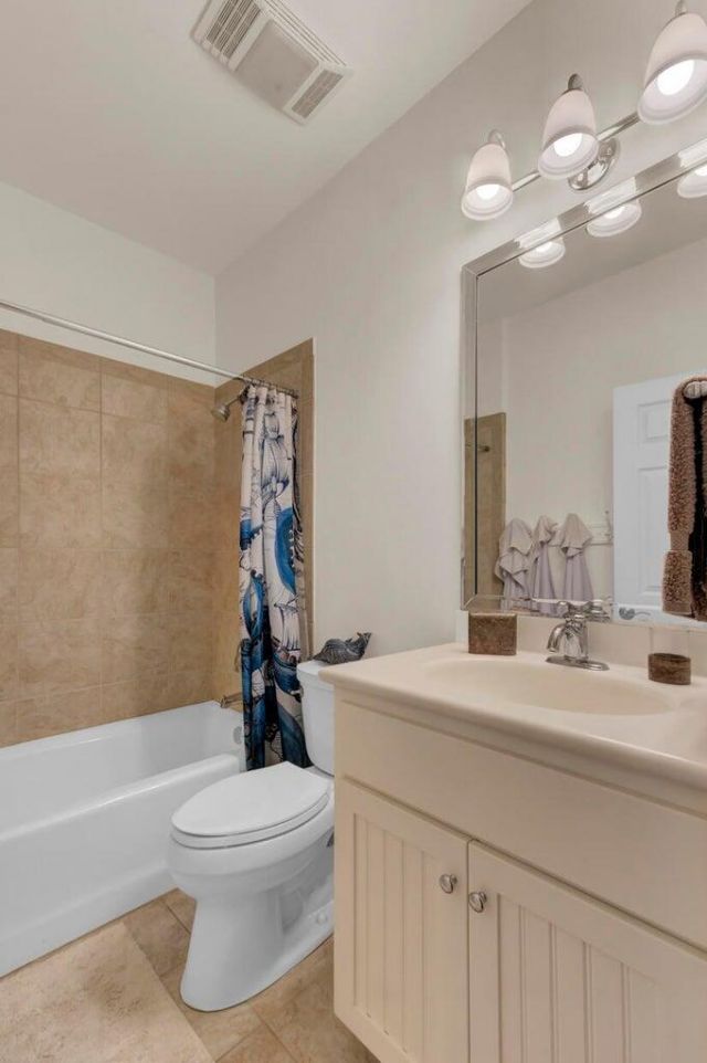 1536 Sea Palms Crescent Photo 31