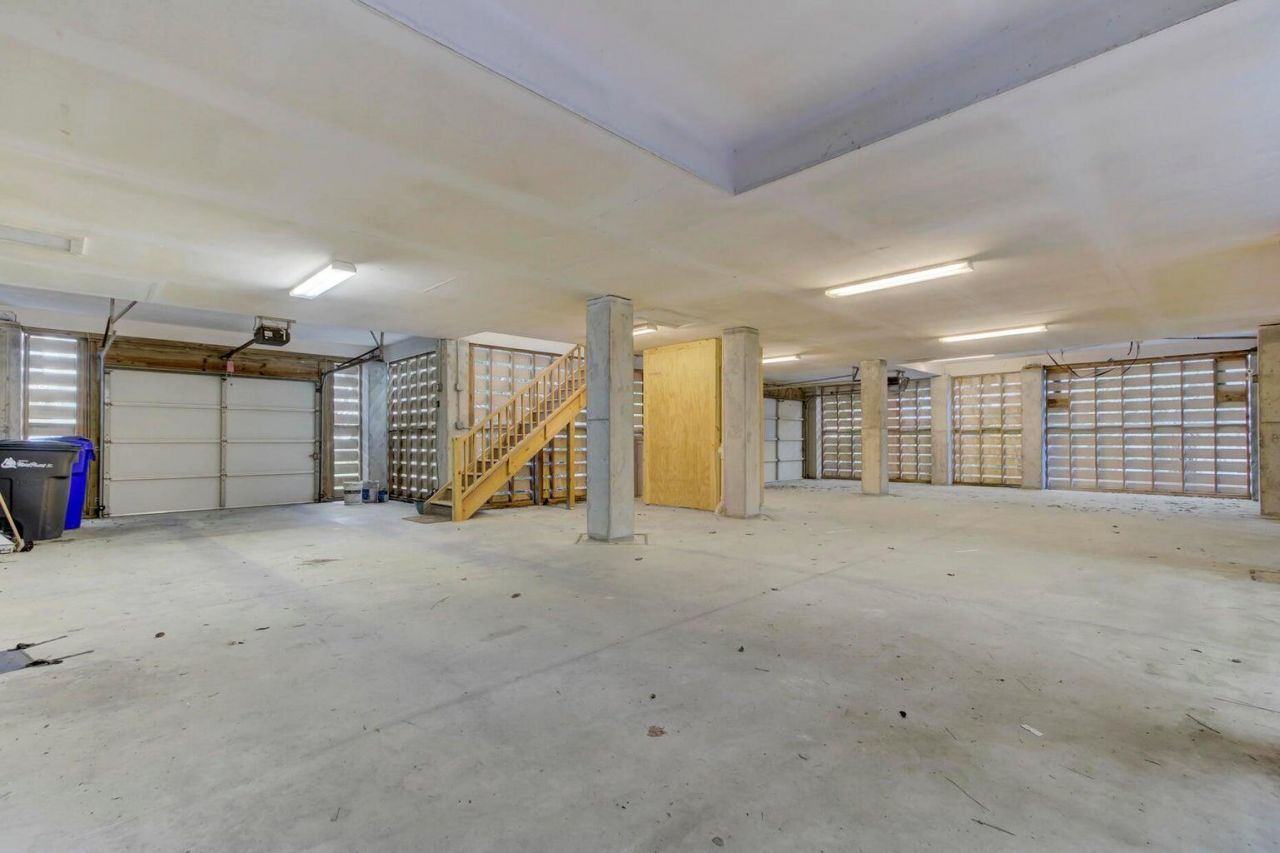 1536 Sea Palms Crescent Photo 37