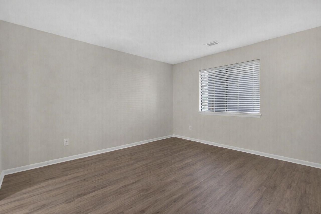 1530 Fort Johnson Road Photo 11