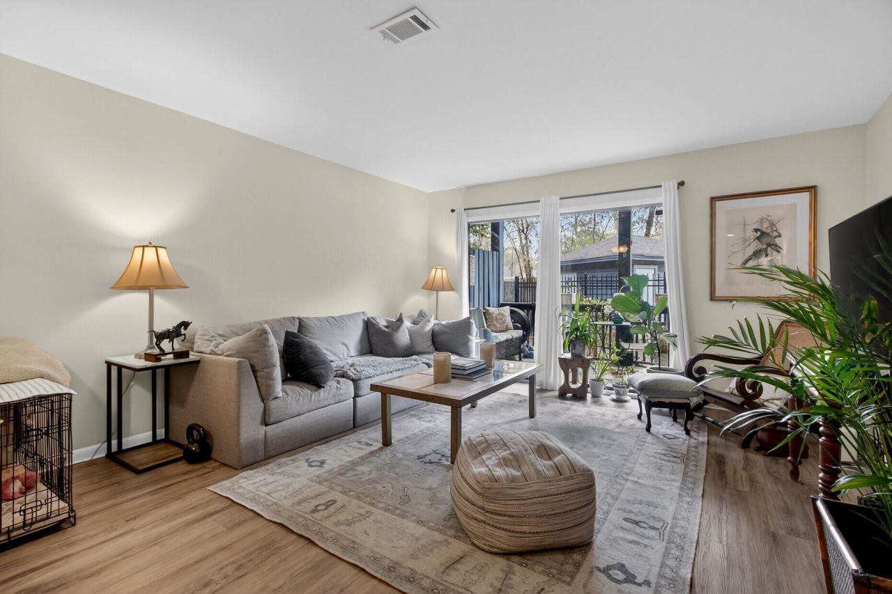 1530 Fort Johnson Road Photo 5