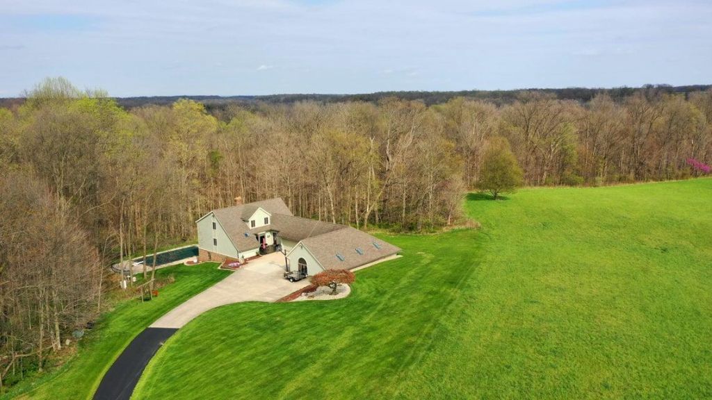 9342 Pasco Montra Road, Sidney, OH 45365 Main Photo