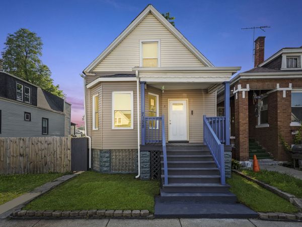7128 S May Street , Chicago, IL 60621