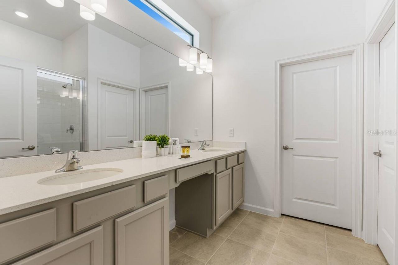 5943 High Seas Drive, Orlando, FL 32821 Photo