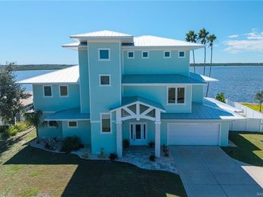 12010 W BAYSHORE DRIVE, CRYSTAL RIVER, FL 34429