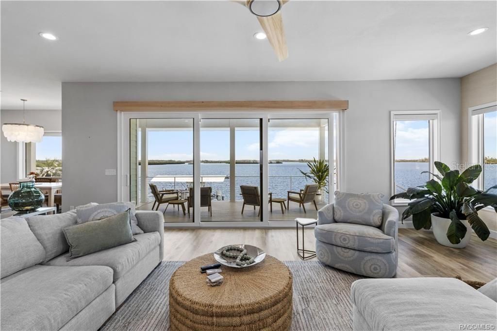 12010 W Bayshore Drive , Crystal River, FL 34429 Photo