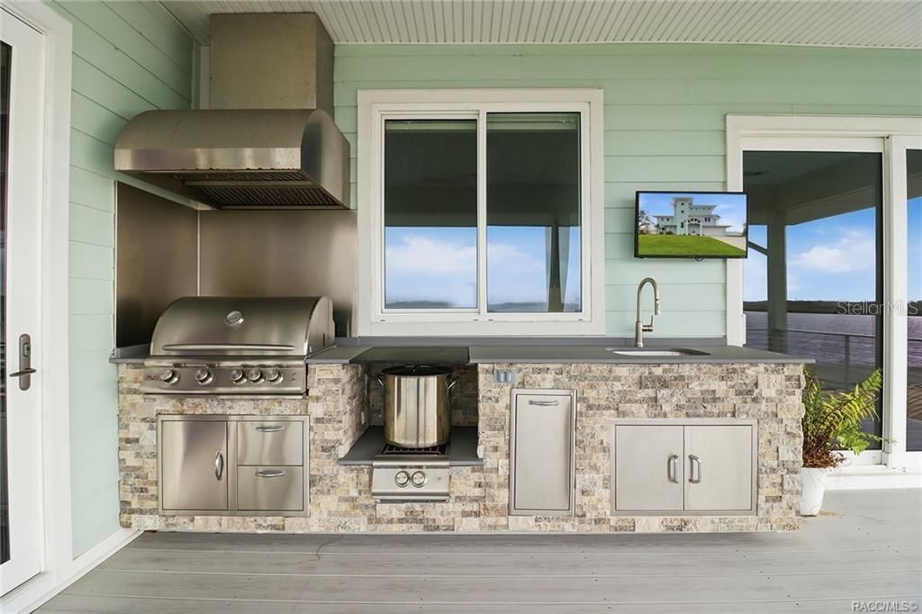 12010 W Bayshore Drive , Crystal River, FL 34429 Photo