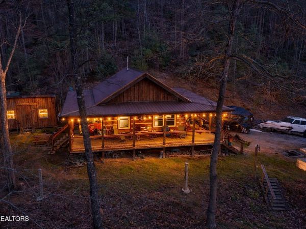 132 Sugar Maple Way, Del Rio, TN 37727