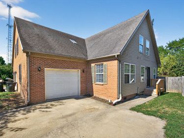 220 Tanbark Drive, Georgetown, KY 40324