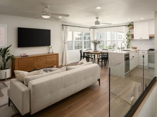 822 Seagirt Ct, San Diego, CA 92109