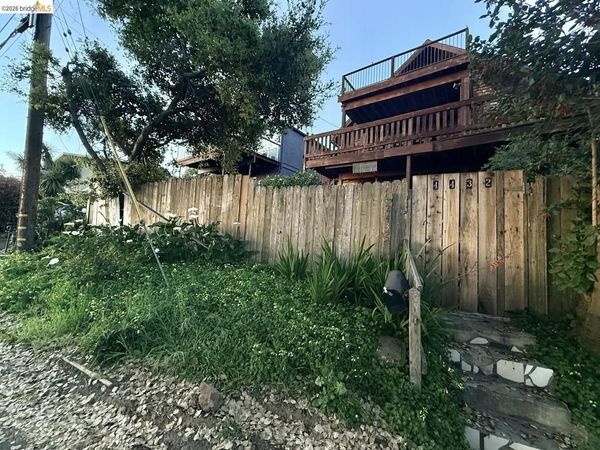 4432 Harbor View AVE, Oakland, CA 94619