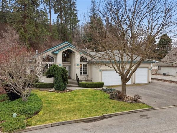 16102 E Renz Dr, Spokane Valley, WA 99037