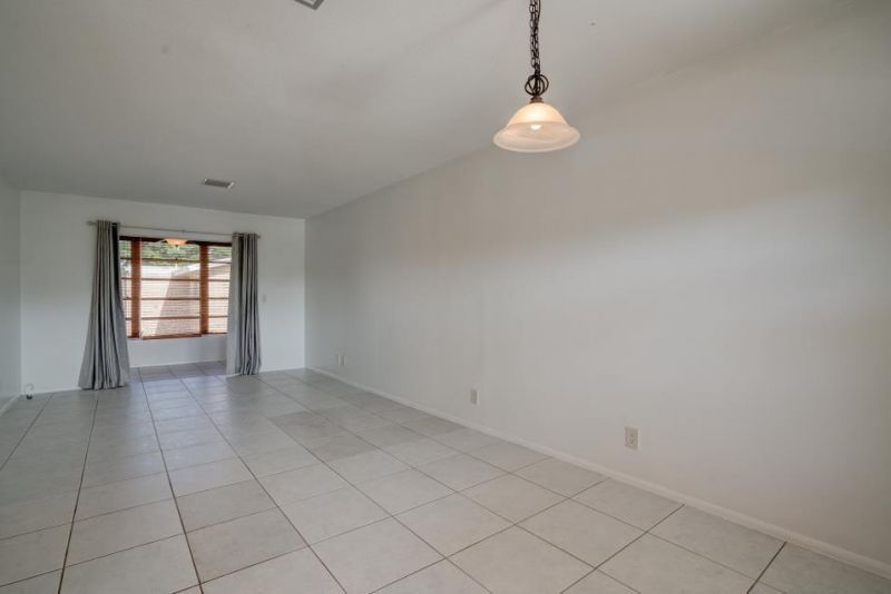 2111 NE 1st Court, Unit 203, Boynton Beach, FL 33435 Photo