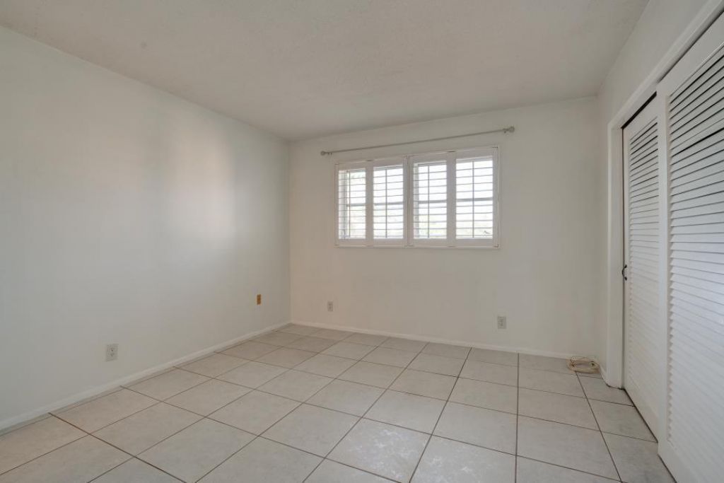 2111 NE 1st Court, Unit 203, Boynton Beach, FL 33435 Photo