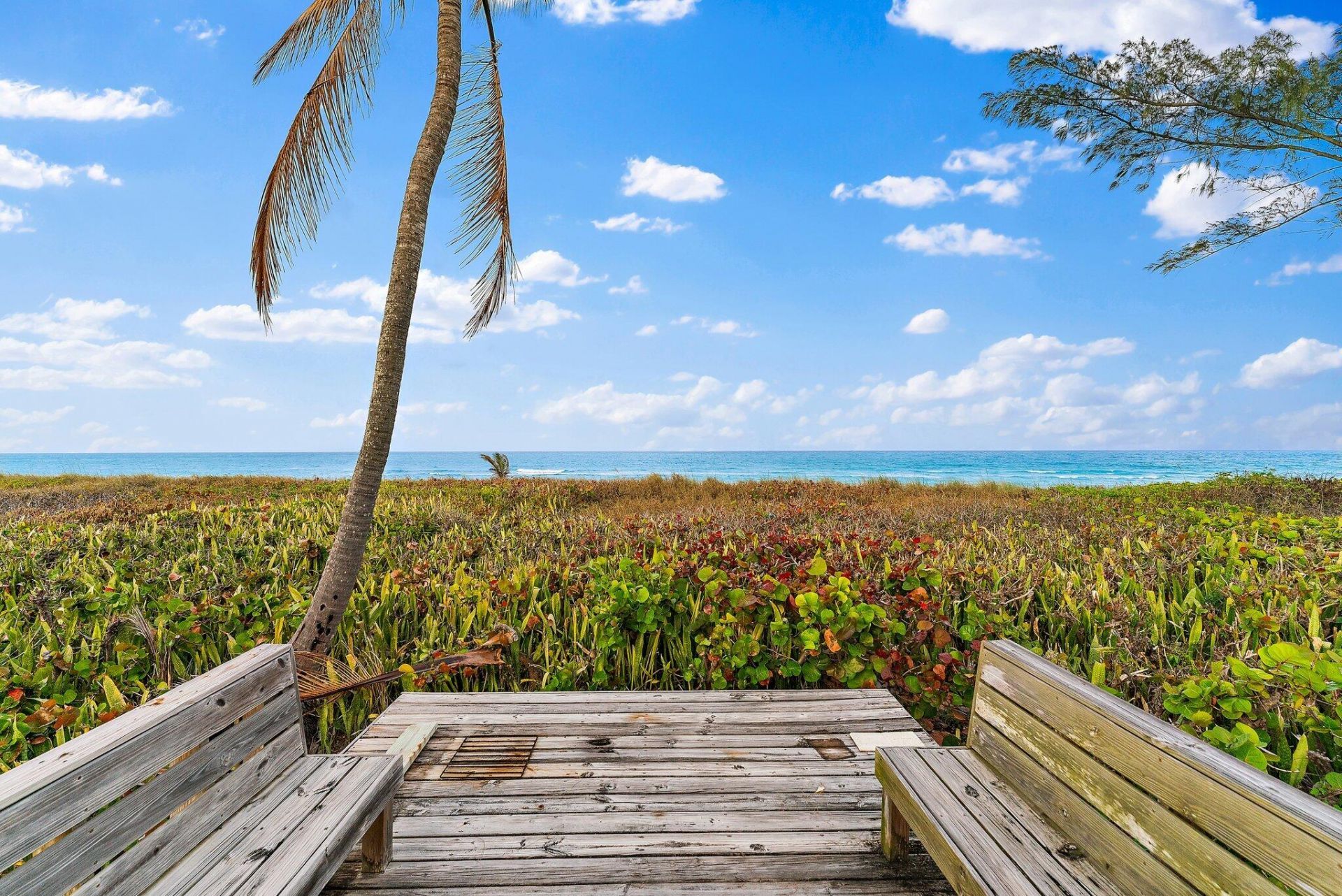 31 N Beach Road, Hobe Sound, FL 33455 Photo