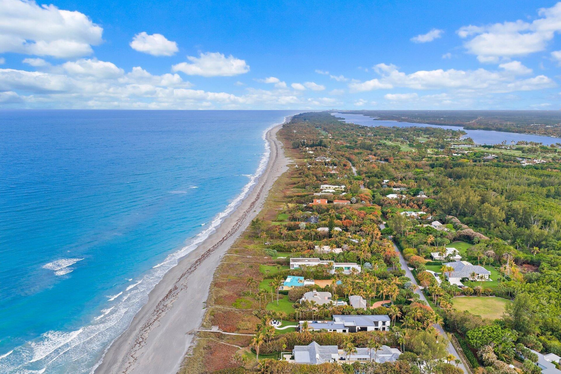 31 N Beach Road, Jupiter Island, FL 33455 Photo