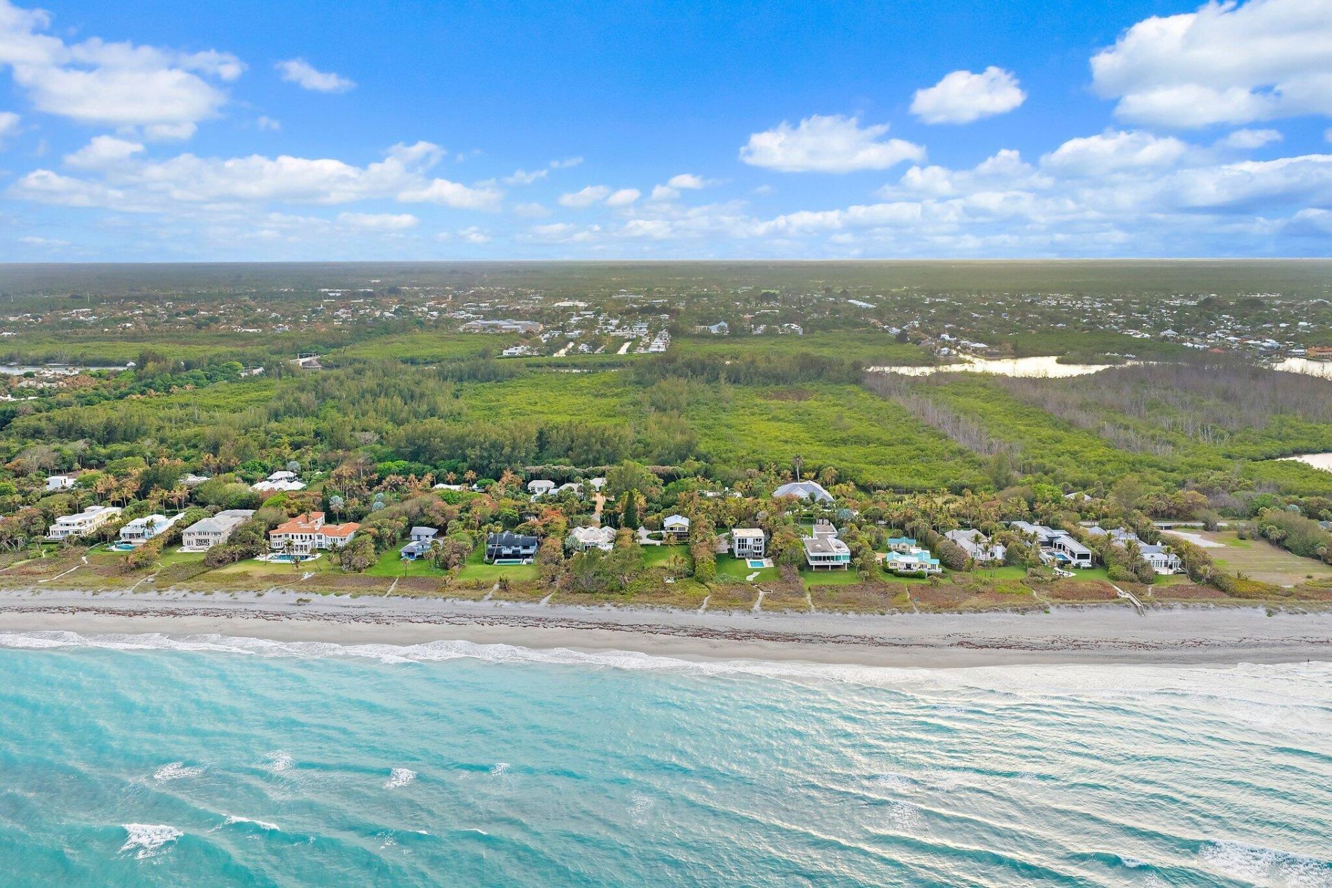 31 N Beach Road, Jupiter Island, FL 33455 Photo