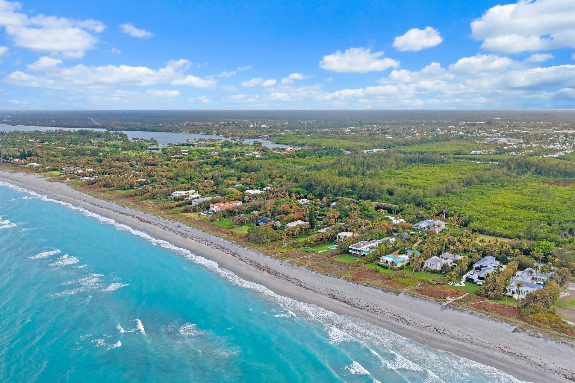 31 N Beach Road, Jupiter Island, FL 33455 Photo