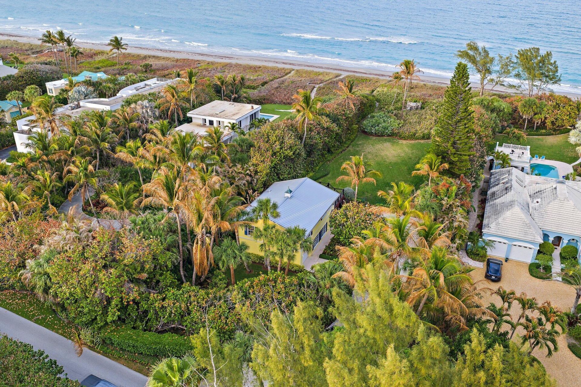 31 N Beach Road, Hobe Sound, FL 33455 Photo