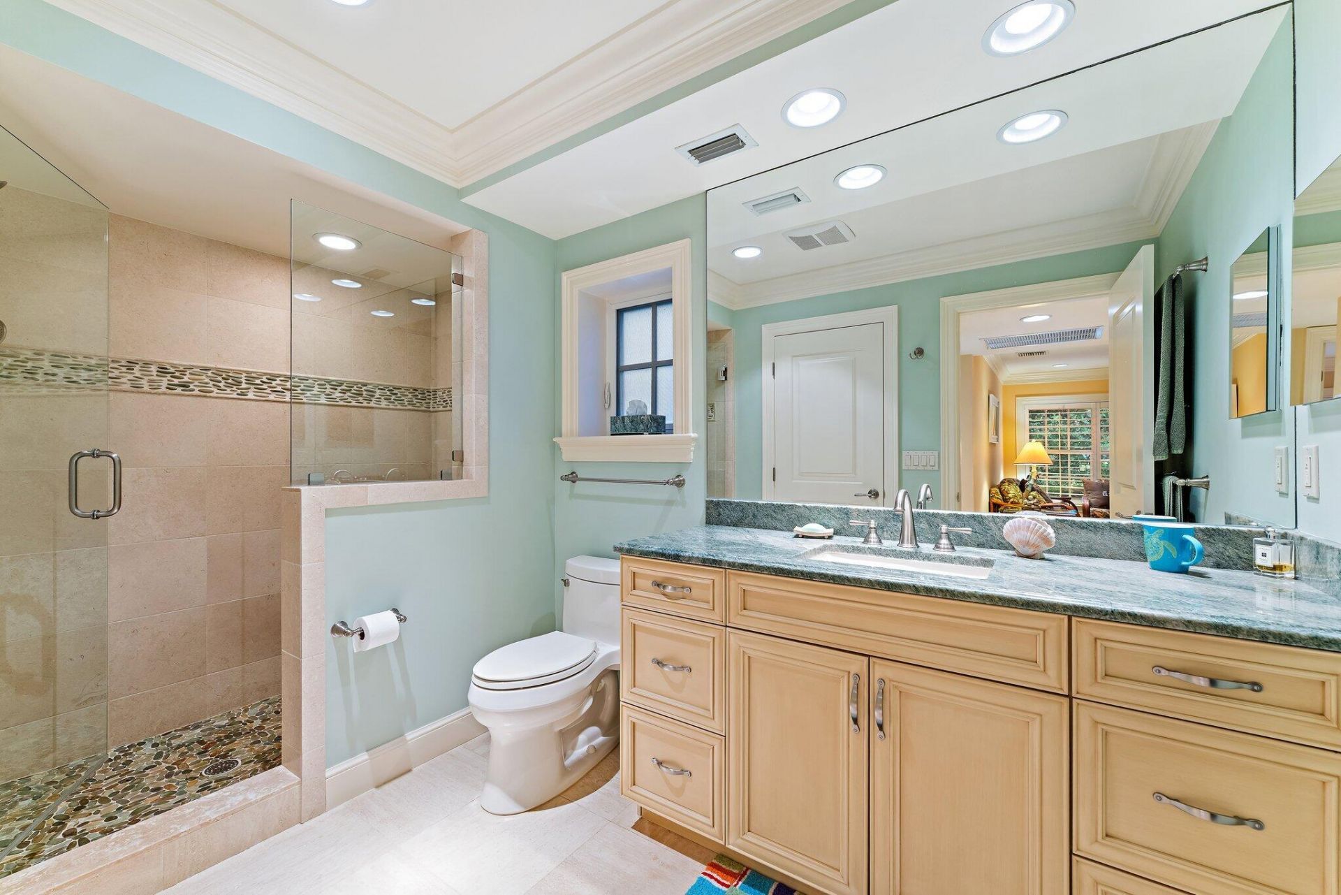 31 N Beach Road, Jupiter Island, FL 33455 Photo