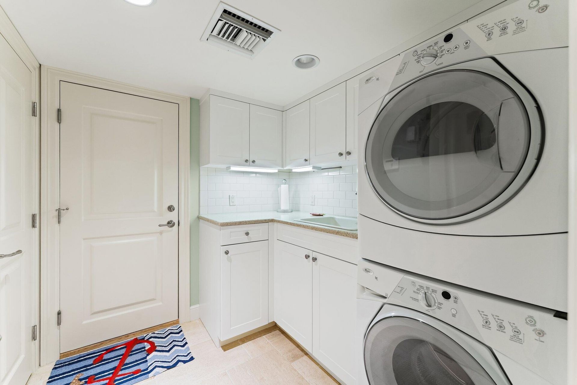 31 N Beach Road, Jupiter Island, FL 33455 Photo