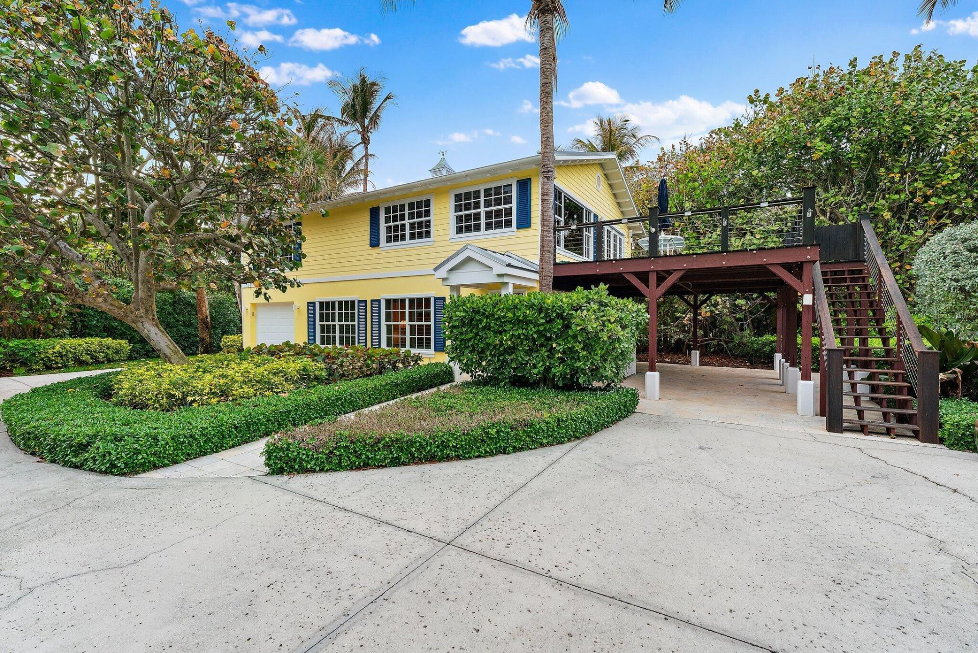 31 N Beach Road, Jupiter Island, FL 33455 Photo