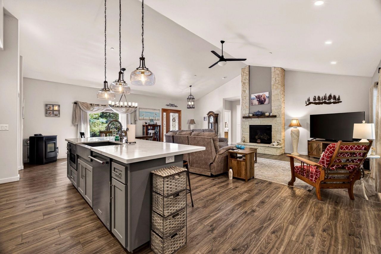 299 Alpine Fir Road, Unit Cdrwd, Lake Almanor, CA 96137 Photo