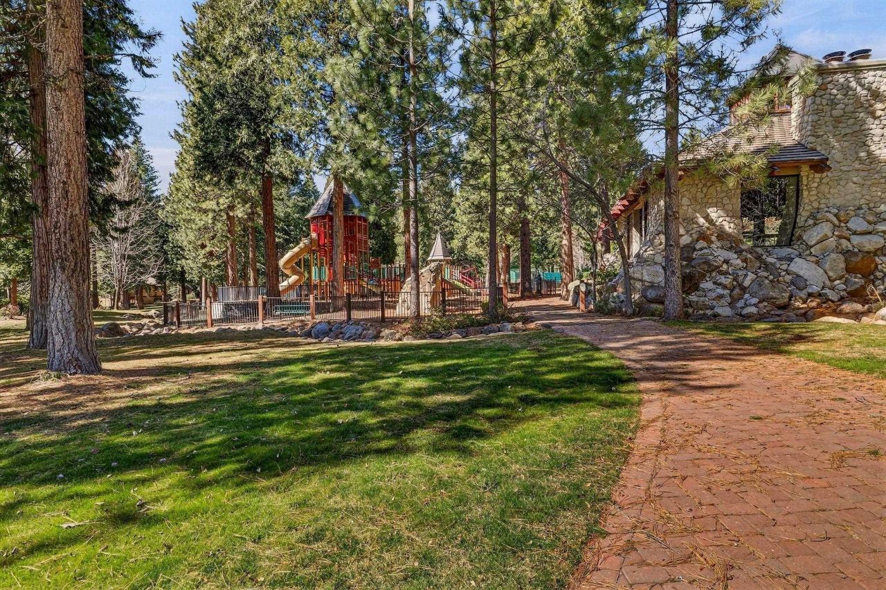 299 Alpine Fir Road, Unit Cdrwd, Lake Almanor, CA 96137 Photo