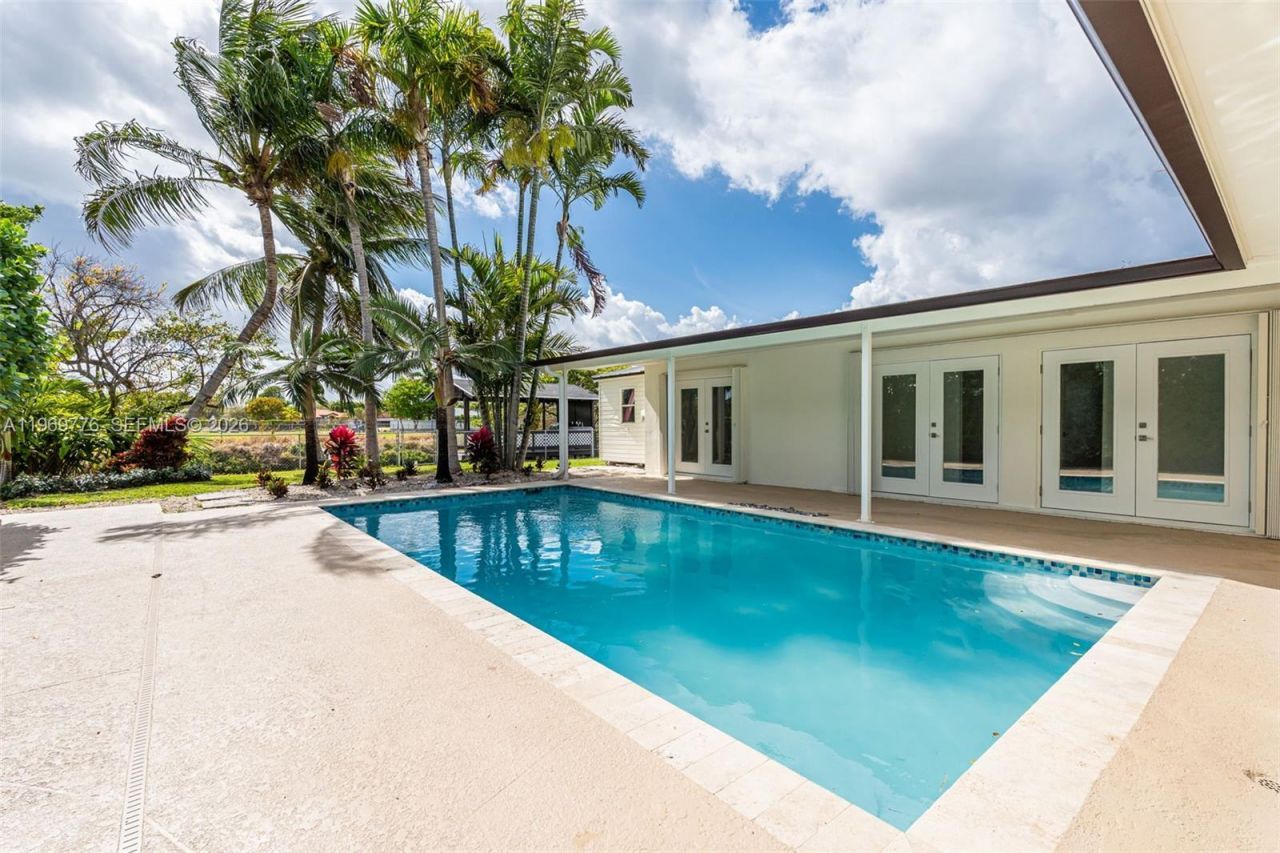 9990 Broad Channel Dr, Cutler Bay, FL 33157 Photo