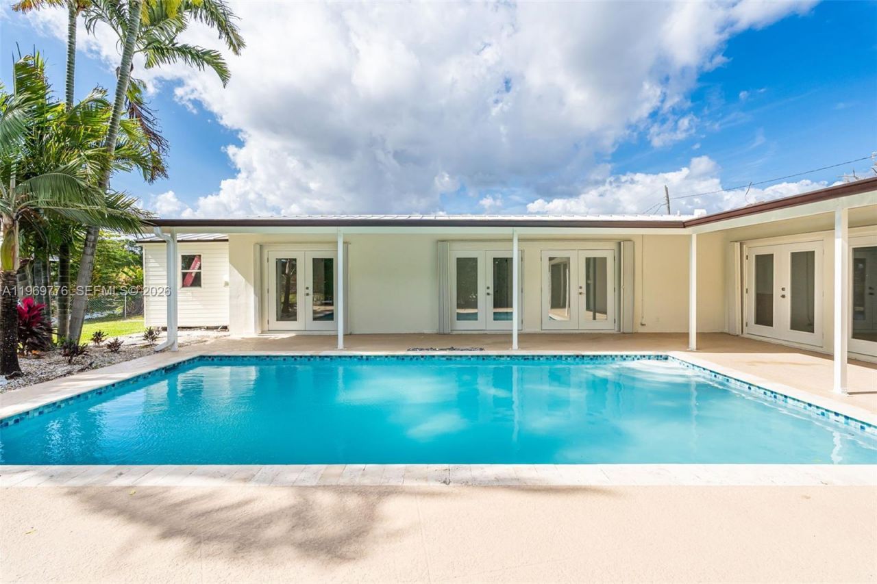 9990 Broad Channel Dr, Cutler Bay, FL 33157 Photo