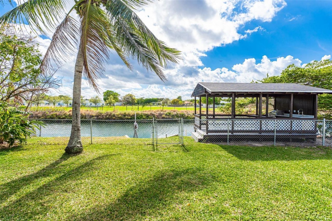 9990 Broad Channel Dr, Cutler Bay, FL 33157 Photo