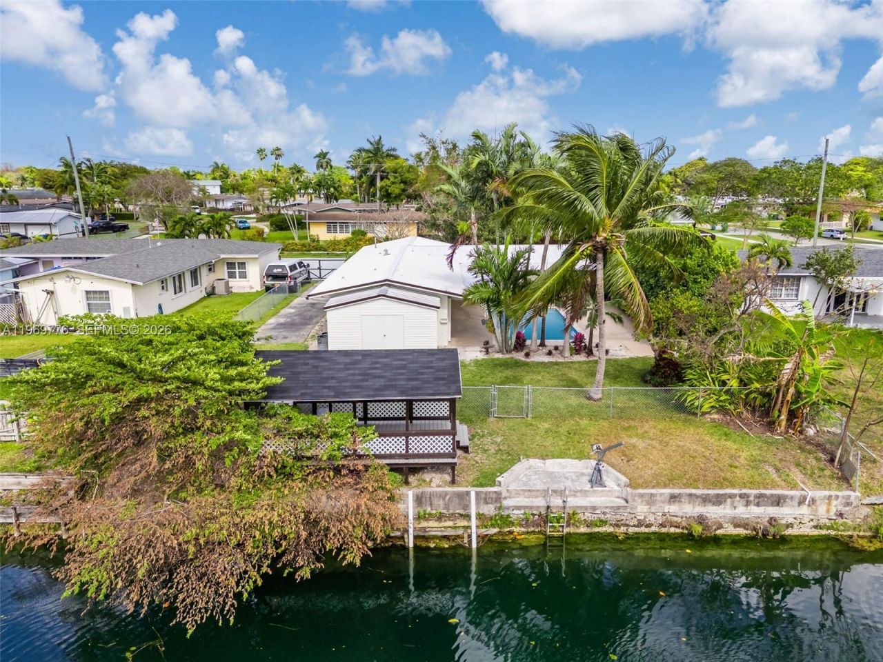 9990 Broad Channel Dr, Cutler Bay, FL 33157 Photo