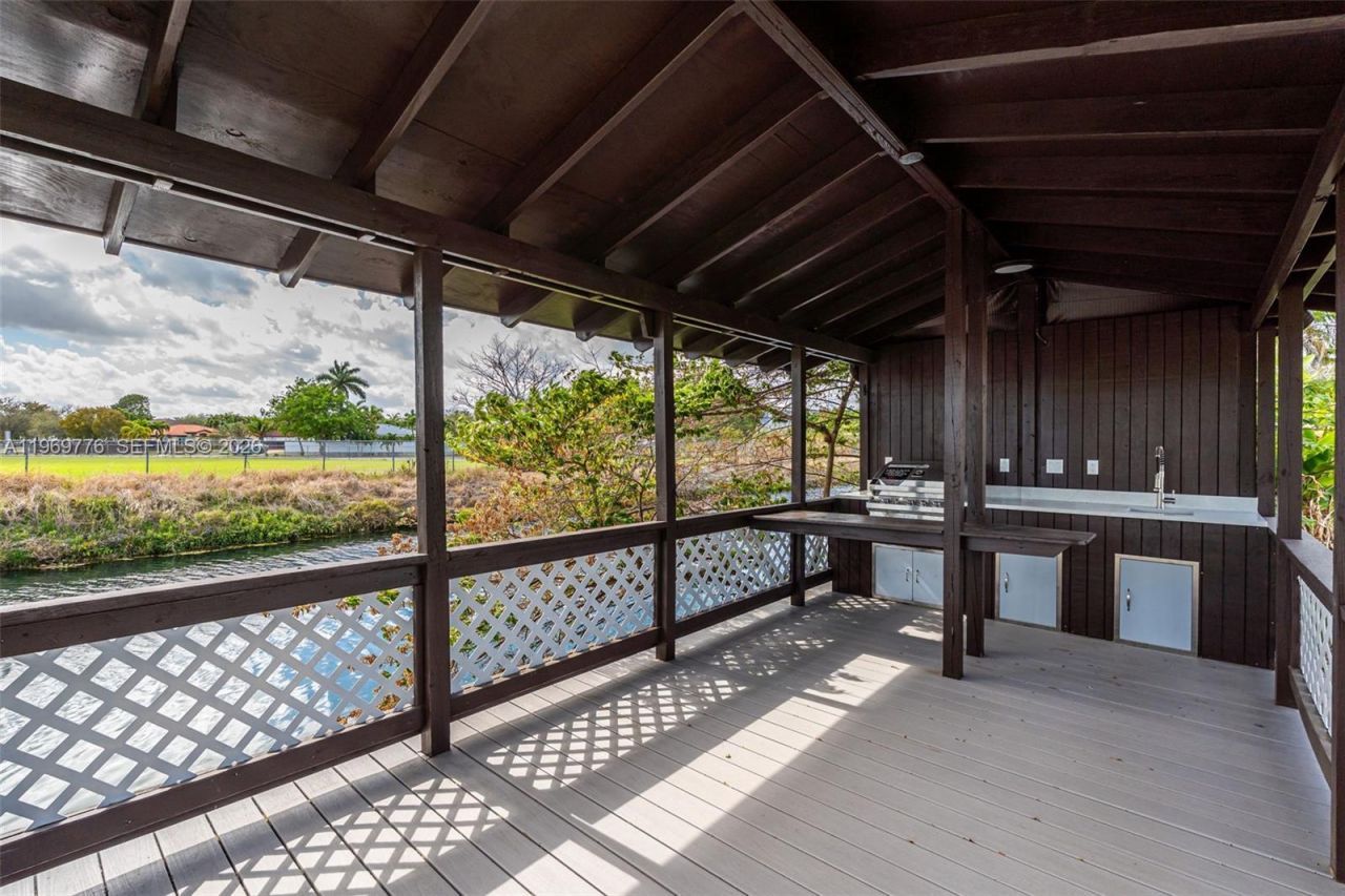 9990 Broad Channel Dr, Cutler Bay, FL 33157 Photo