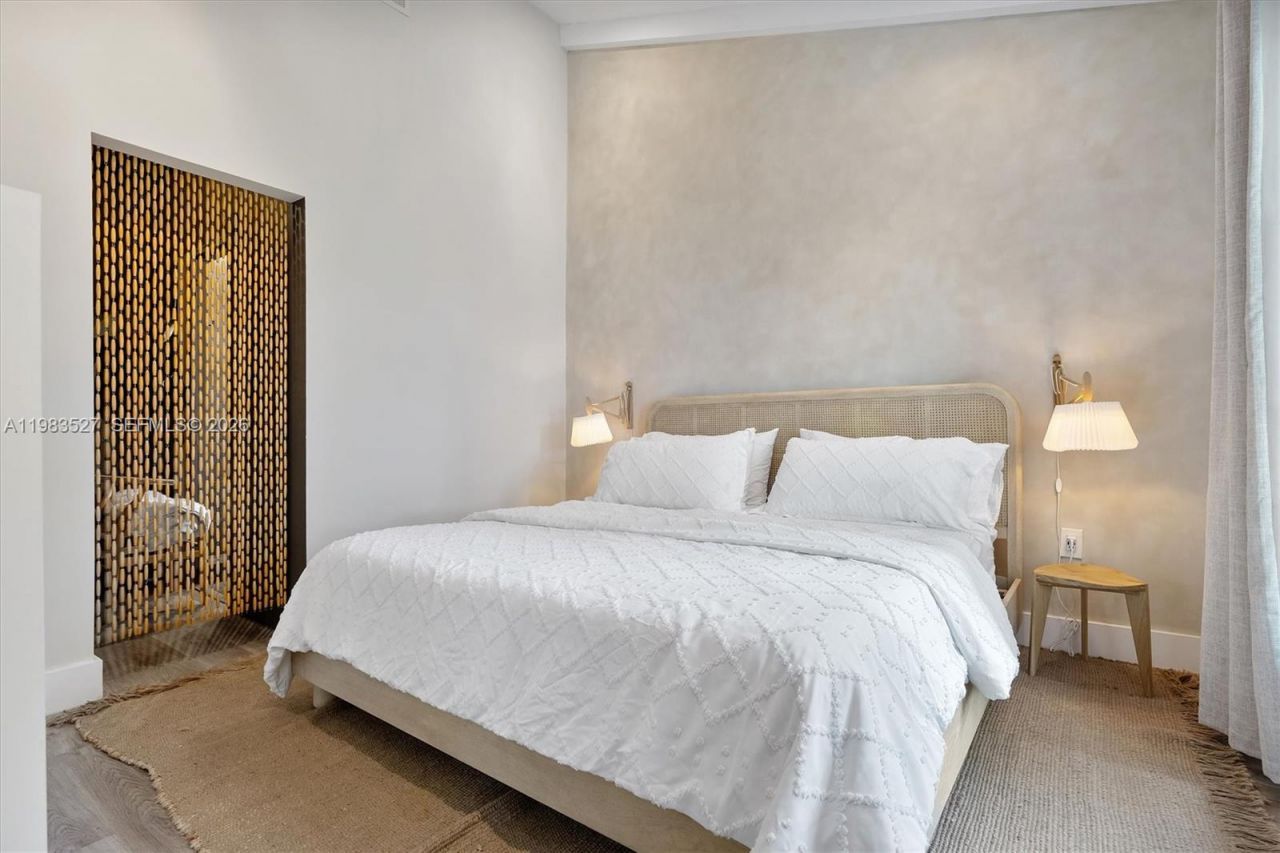 1024 Lenox Ave, Unit 1, Miami Beach, FL 33139 Photo