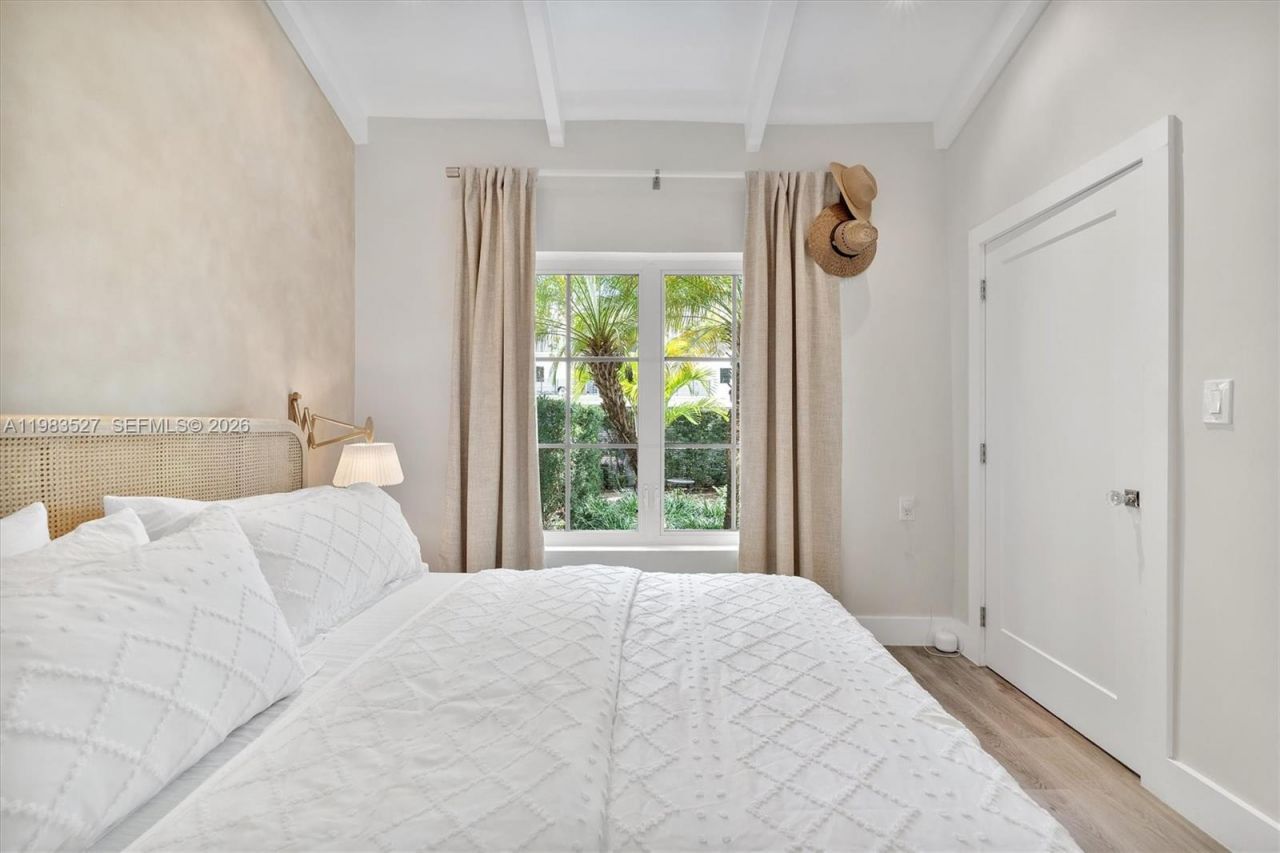 1024 Lenox Ave, Unit 1, Miami Beach, FL 33139 Photo