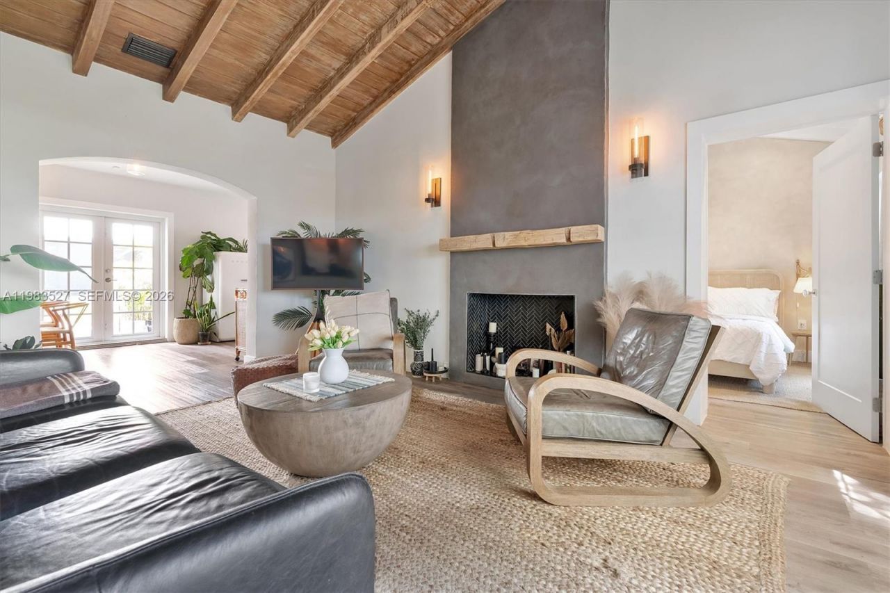 1024 Lenox Ave, Unit 1, Miami Beach, FL 33139 Photo