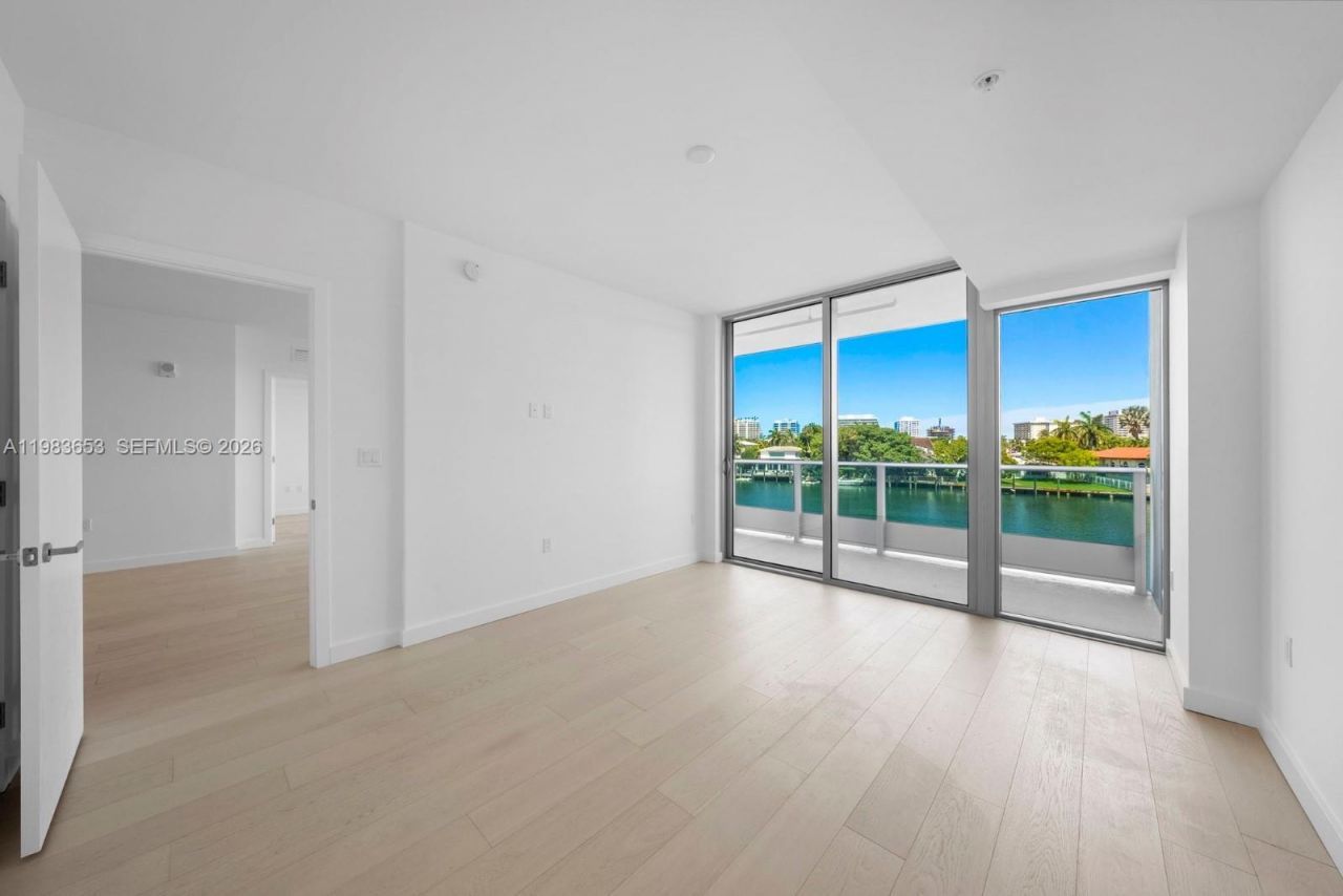 9221 E Bay Harbor Drive, Unit 409, Bay Harbor Islands, FL 33154 Photo