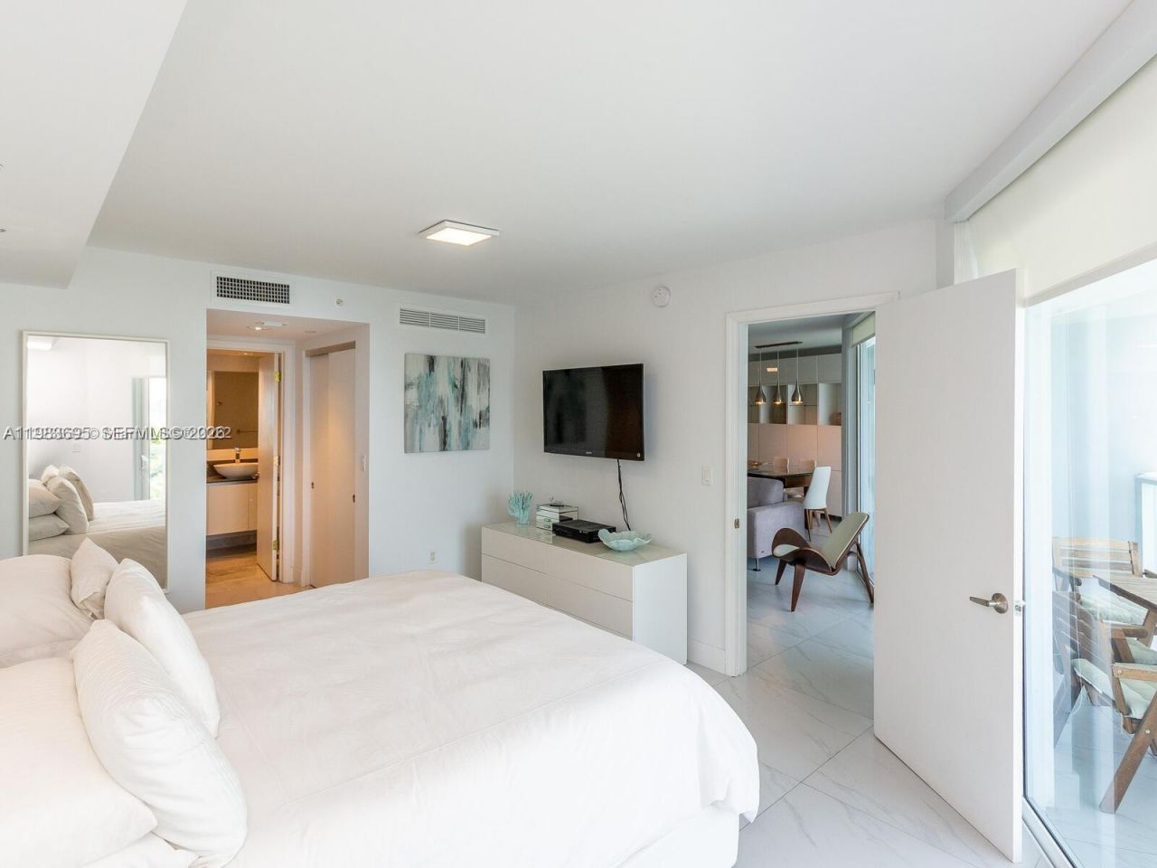 9821 E Bay Harbor Dr , Unit 502, Bay Harbor Islands, FL 33154 Photo