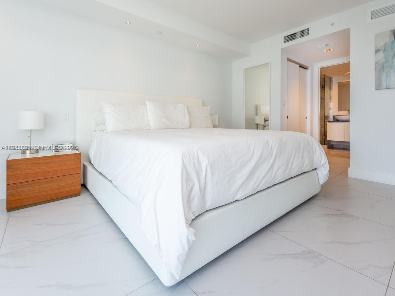 9821 E Bay Harbor Dr , Unit 502, Bay Harbor Islands, FL 33154 Photo