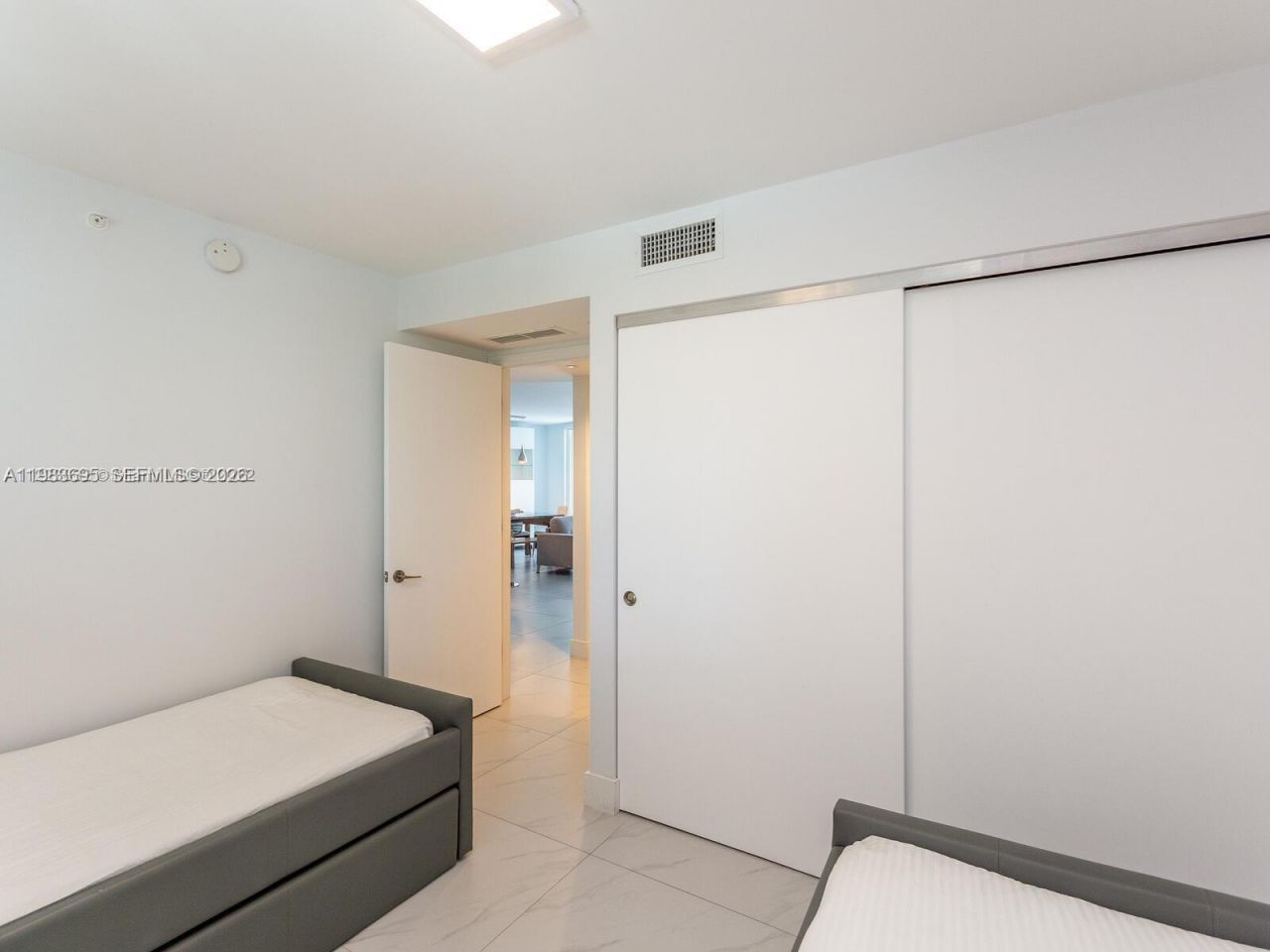 9821 E Bay Harbor Dr , Unit 502, Bay Harbor Islands, FL 33154 Photo