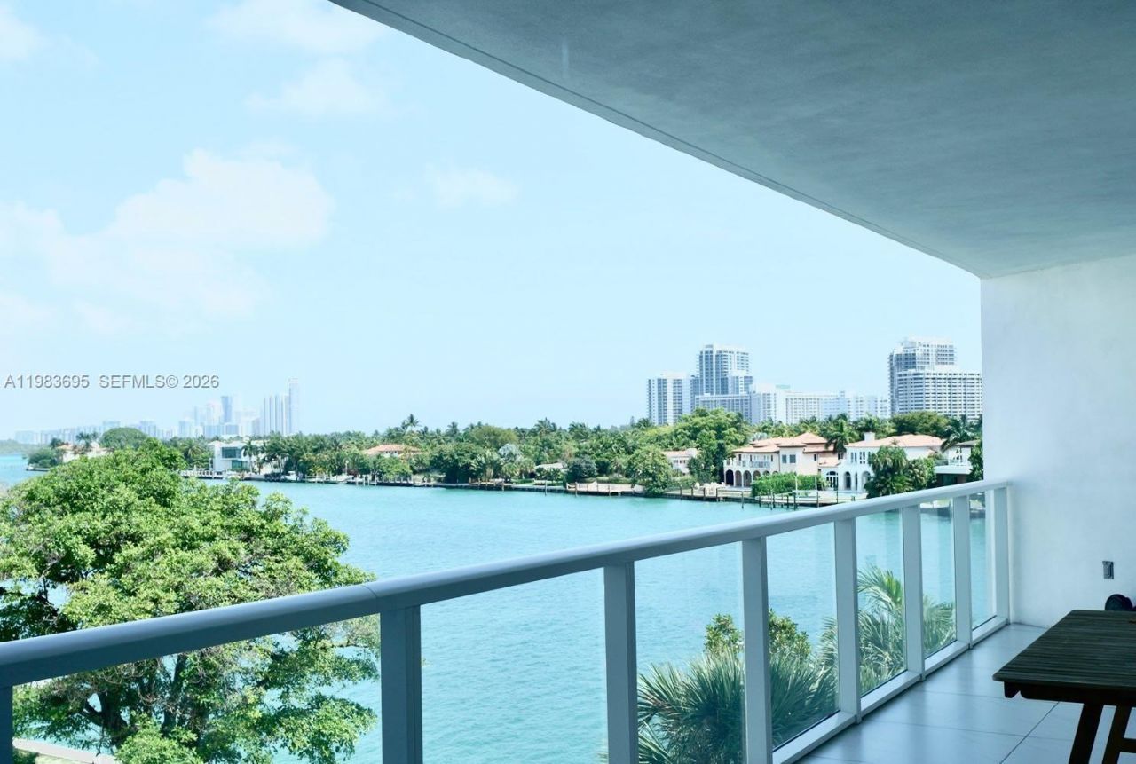 9821 E Bay Harbor Dr , Unit 502, Bay Harbor Islands, FL 33154 Photo