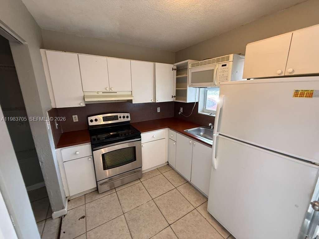 2722 NW 22nd Ct , Unit 2, Miami, FL 33142 Photo