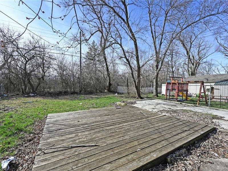 4042 Larkspur Drive, Dayton, OH 45406 Photo 22