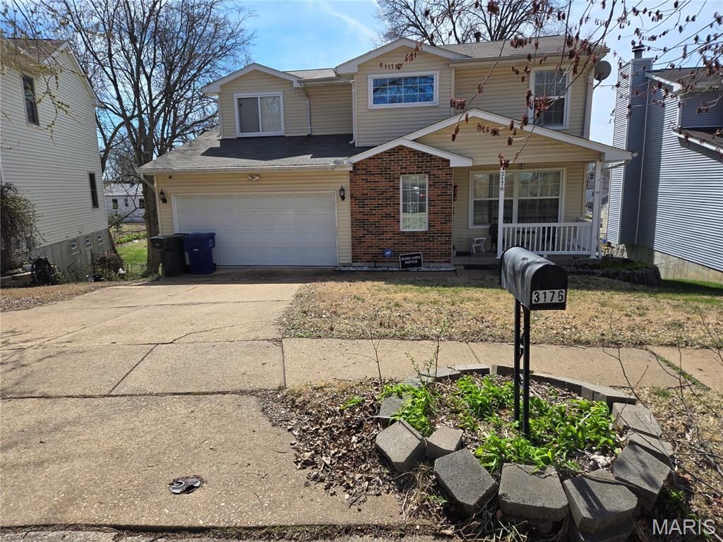 3176 Harlequin Lane, Saint Louis, MO 63139 Main Photo