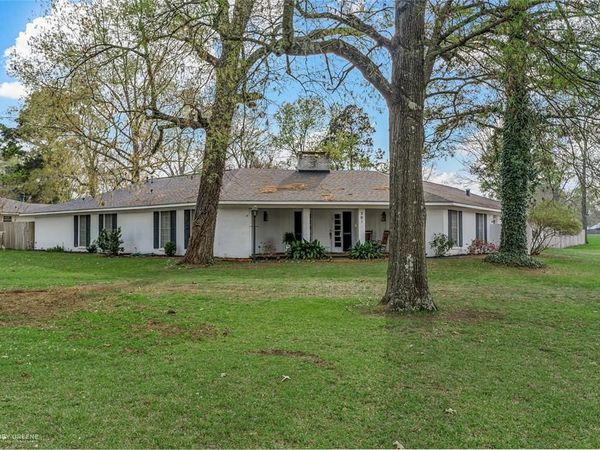 701 Palmetto Road, Benton, LA 71006
