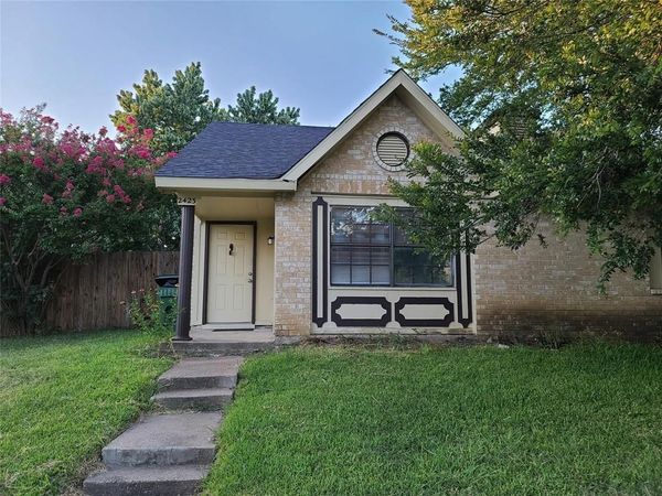 2423 Limestone Drive, Arlington, TX 76014