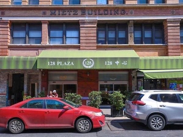 128 Mott Street , Unit 302, New York (Manhattan), NY 10013