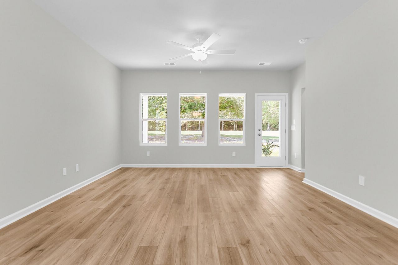 1937 Deercreek Drive Photo 4