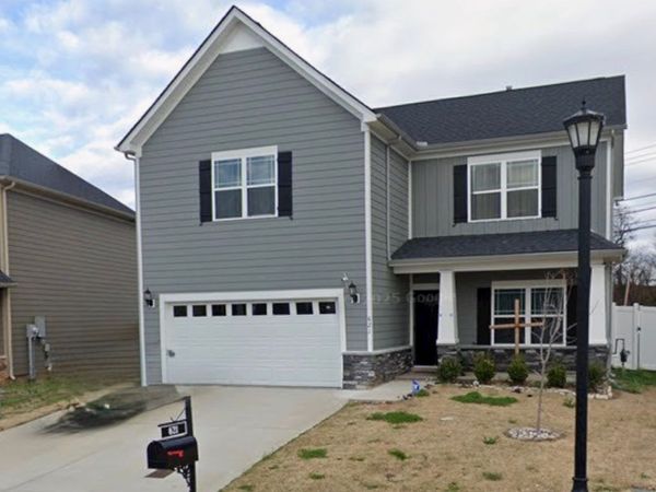 621 High Echelon Cir, Smyrna, TN 37167