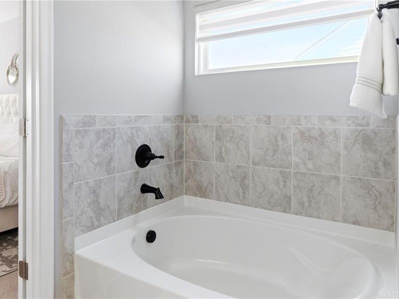 3553 Shellbark Drive, Sugarcreek Township, OH 45305 Photo 24